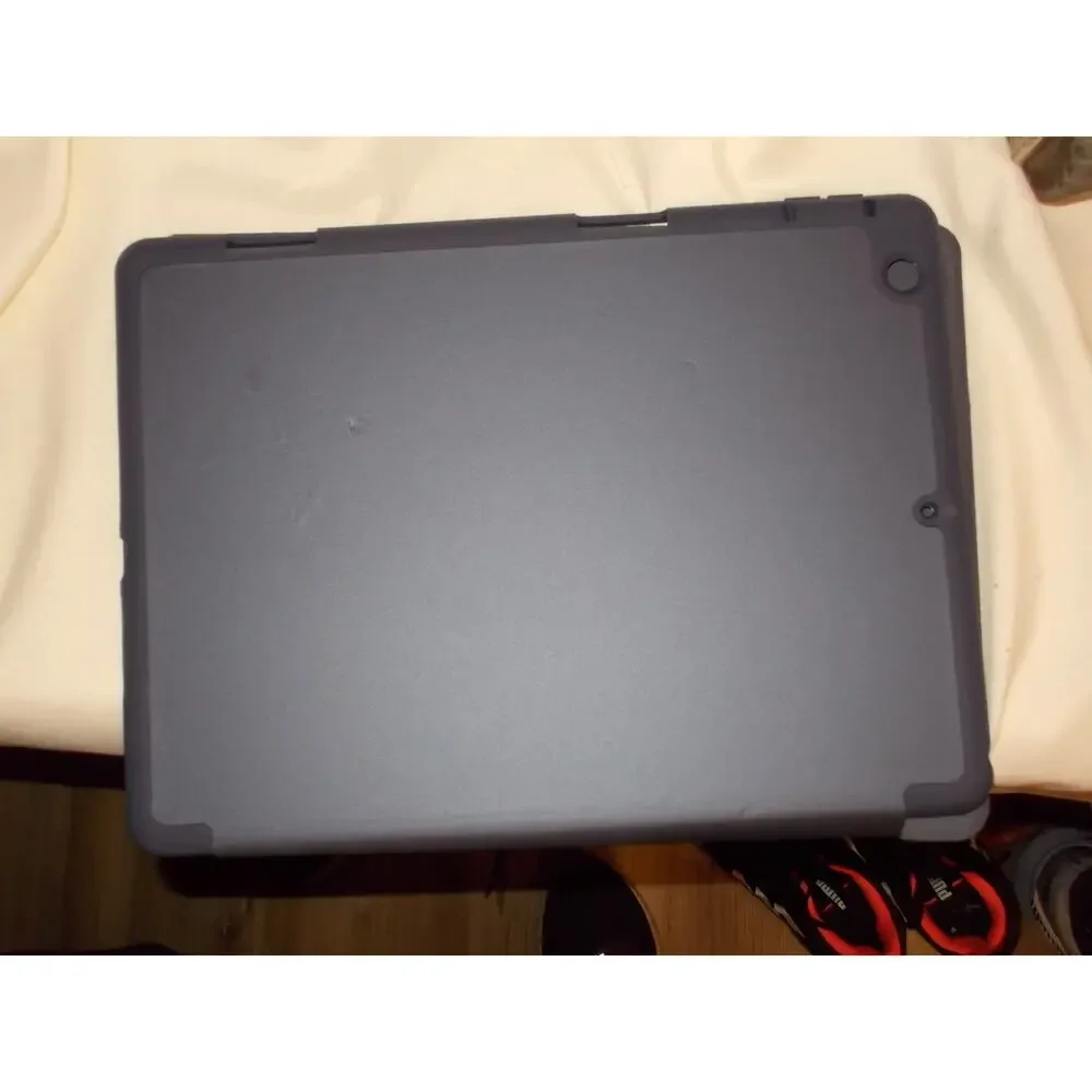 Slicone Reader or Computer Case